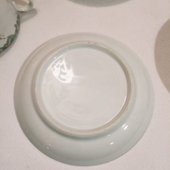 Vintage Noritake Porcelain Yea Cups and Saucers - Picture 9 of 9